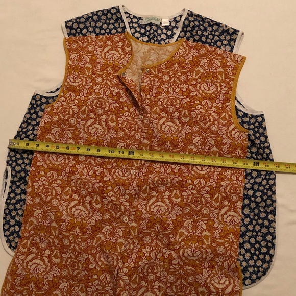 2 Vintage Floral Smocks - Picture 3 of 5